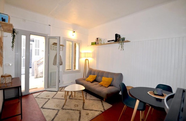 Nice apartment close to the OLD PORT
