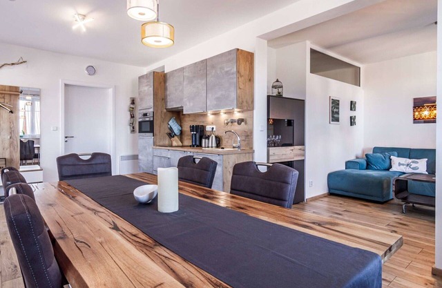 Nice apartment for 4 guests with WIFI, TV, terrace and parking