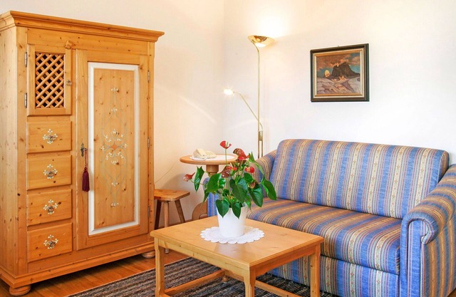 Nice apartment for 3 people with pool, A/C, WIFI, TV, terrace, pets allowed and parking