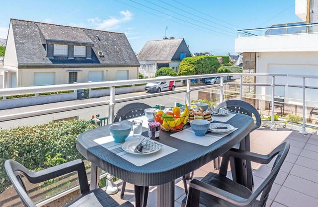Nice apartment for 4 guests with TV, balcony and parking