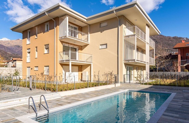 Nice apartment for 4 people with A/C, WIFI, pool, TV, balcony and parking