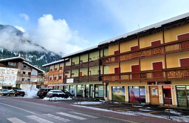 Nice apartment for 4 people with WIFI, TV, terrace and pets allowed