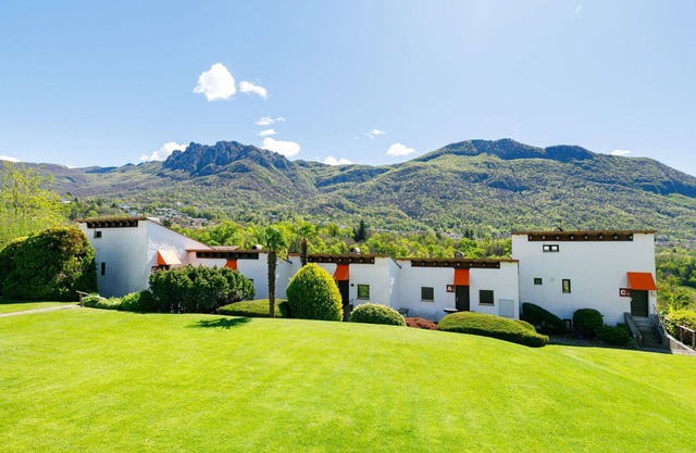 Nice apartment for 4 people with pool, WIFI, TV, patio and parking