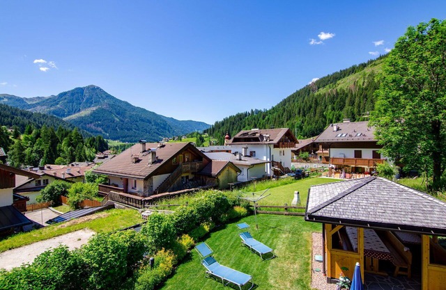 Nice apartment for 4 people with WIFI, TV and balcony