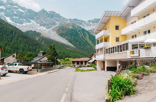 Nice apartment for 4 people with WIFI, TV, terrace, pets allowed, panoramic view and parking