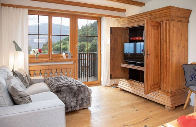 Nice apartment for 5 guests with pool, WIFI, TV, balcony and panoramic view