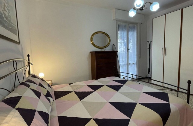 Nice apartment for 6 people with WIFI, TV, terrace, pets allowed and parking
