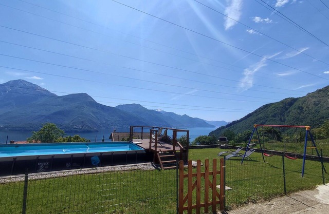Nice apartment for 6 guests with WIFI, hot tub, pool, TV and terrace