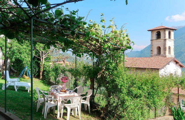 Nice apartment for 6 people with WIFI, TV, patio and pets allowed