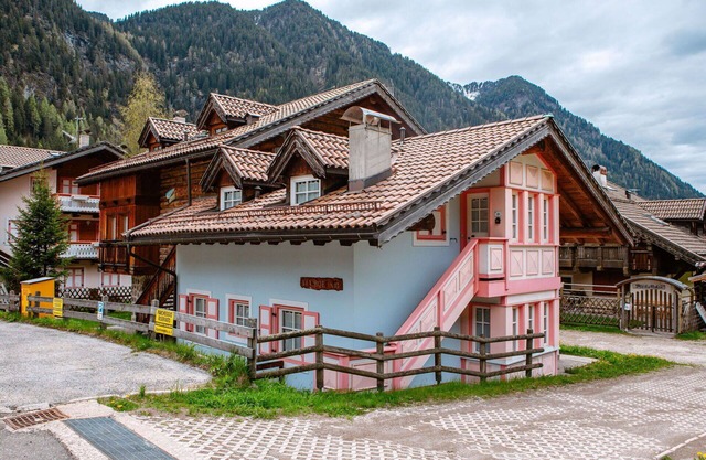 Nice apartment for 6 people with WIFI, TV and parking