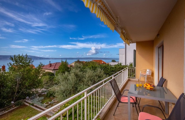 Nice apartment in Novi Vinodolski