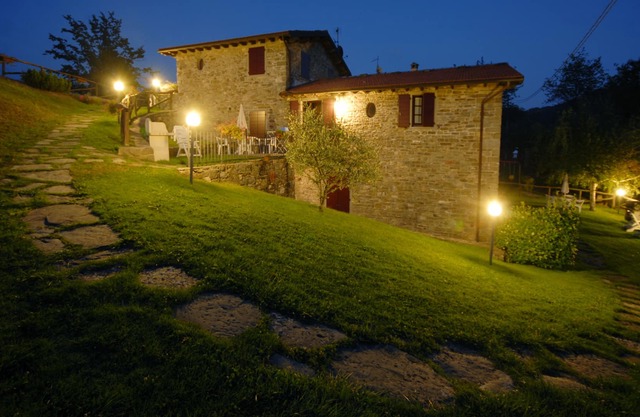 Nice apartment in the countryside with swimming pool