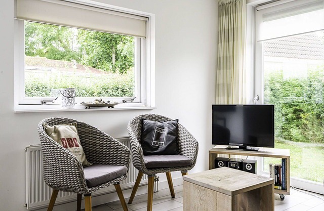 Nice apartment in villa for 4 people with WIFI, TV, terrace and pets allowed