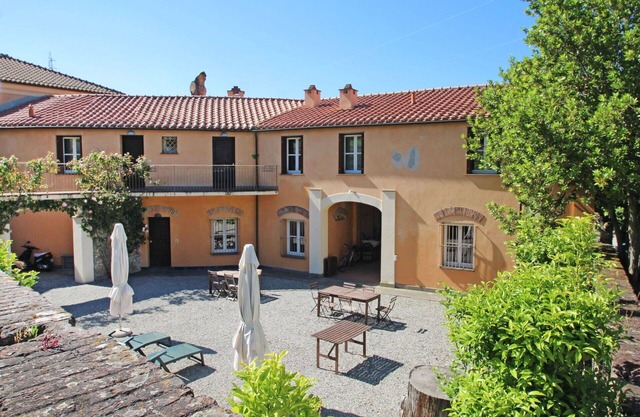 Nice apartment in villa for 6 people with WIFI, TV and panoramic view