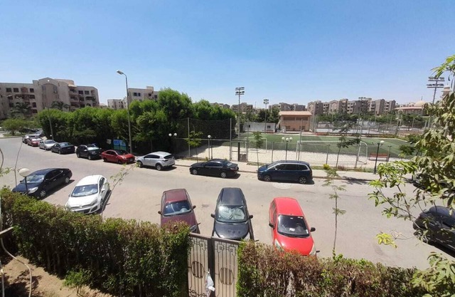 Nice four beds apartment in heart of sheikh zayed city