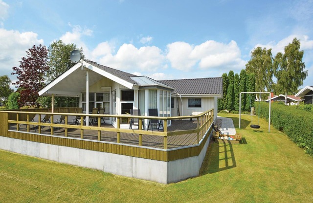 Nice home in Hejls with WiFi