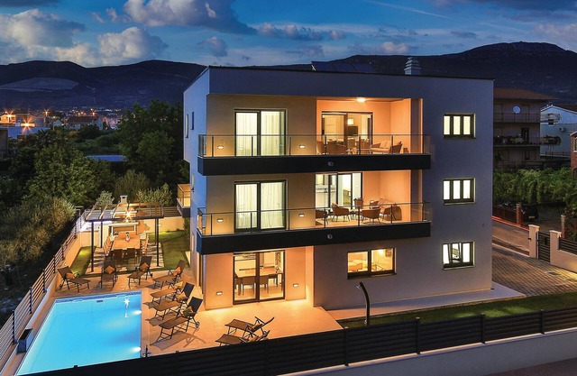 Nice home in Kastel Novi