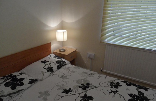 Nice room in White City