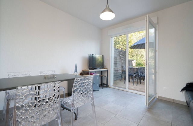 Nice Villa with garden for 4 pers near the beach