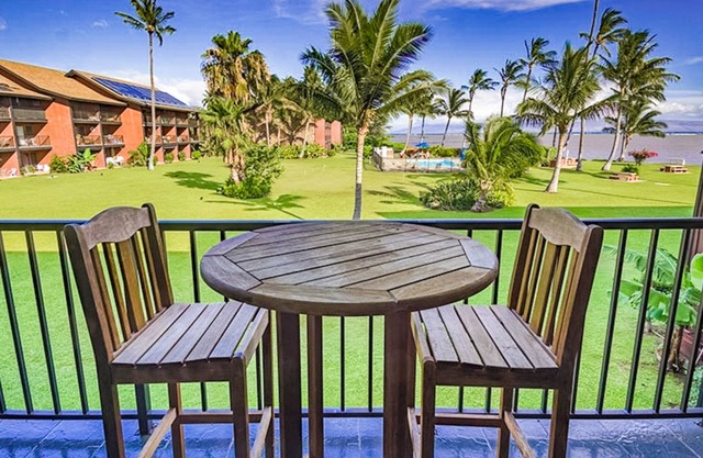 Nicely remodeled condo with ocean views, WiFi, outdoor pool & grills