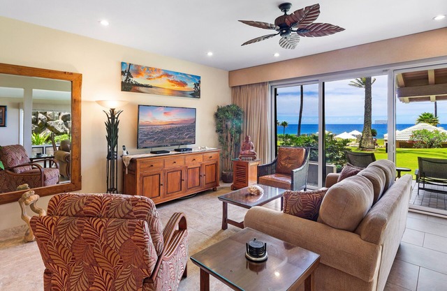 NICELY RENOVATED OCEAN FRONT Villa- (25 G-5) ~ Save $ w/REDUCED PRICING ~ Platinum Maui Vacations