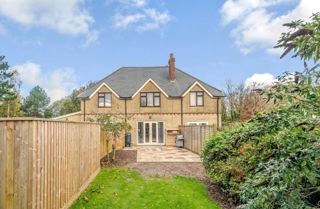 No 2 Downton Cottage