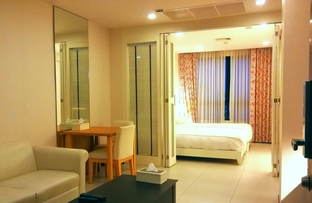 No.32 Twin Bed Beautiful room BTS Baring free parking