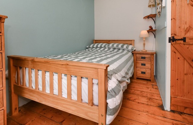 Noddfa - Three Bedroom House, Sleeps 5