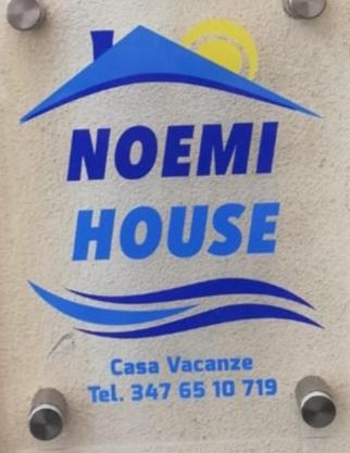 Noemi House