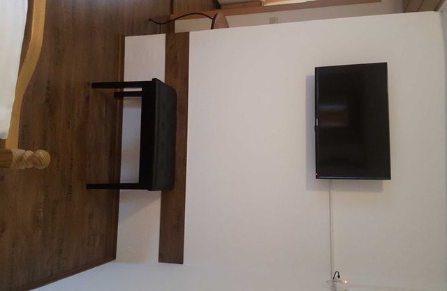 Non-smoking double room Kat B with shower / WC - main building - Gasthaus zum Hirschen