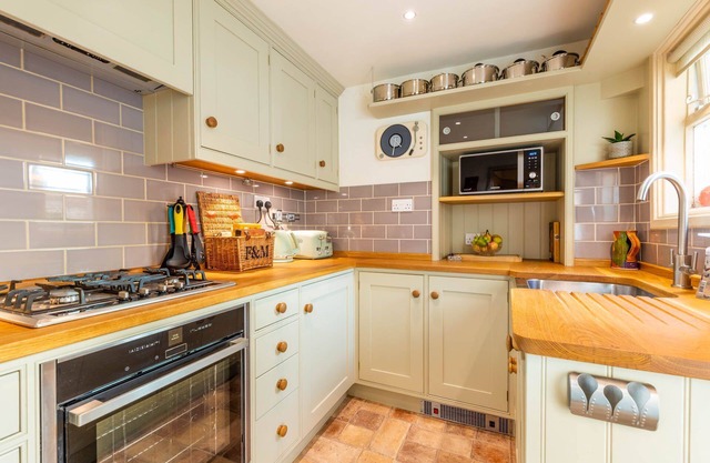 Norfolk Historic Townhouse - Norfolk Holiday Properties