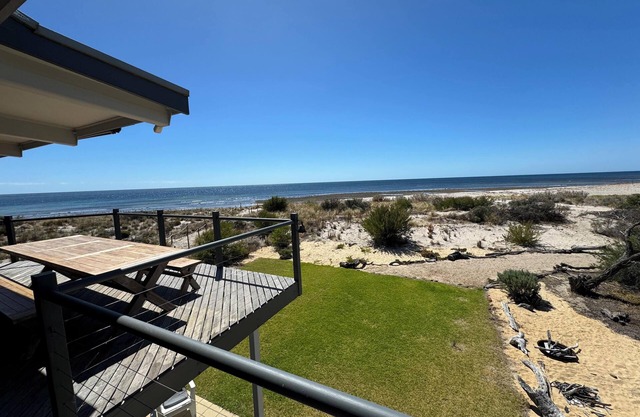 Normanville Beach House - Wake up to the sound of the ocean and bird life.