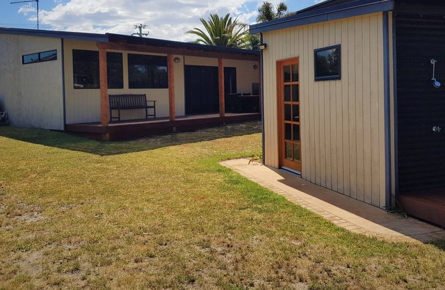 North Shelly Beach House on Great Eastern Drive !