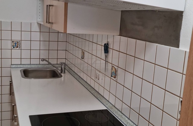 Nortra apartment no.3---comfortable room and private parking.