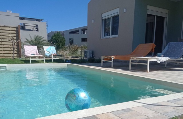 Nostalgico private pool 2 minutes by foot from the beach!