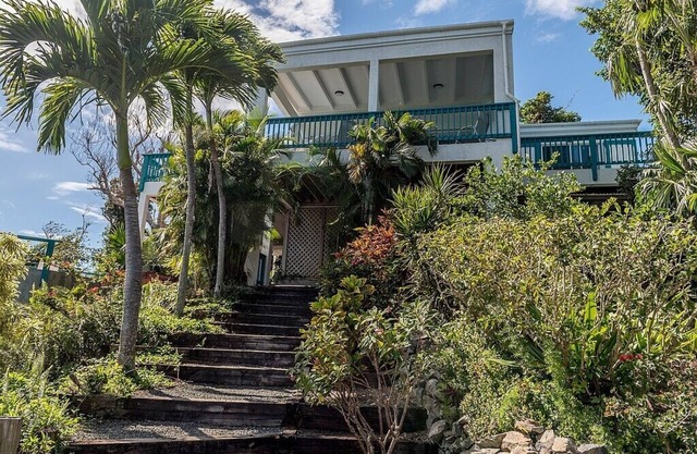 Notre Ciel Villa "Our Heaven" Views Coral Bay & Caribbean-2BR w/AC & loft BR