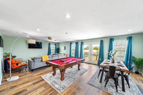 Nr Beach Pier Oasis Game Tables Yard Bbq