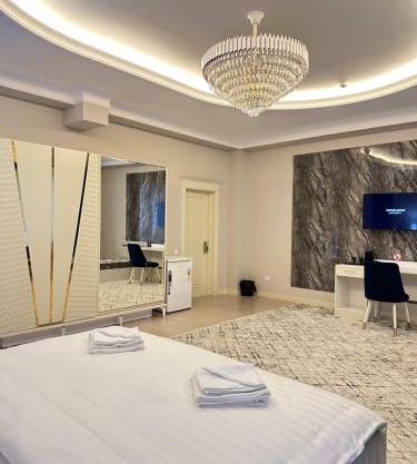 Nur Makon Hotel