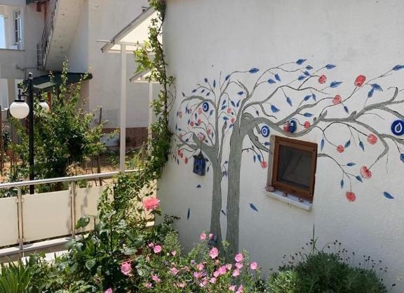 Nur's Holiday House