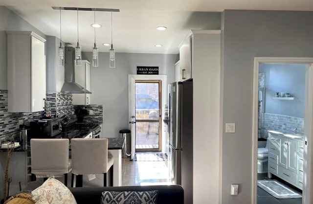 NYC-Bound 3 BR Apt, Parking + Outdoor Urban Oasis