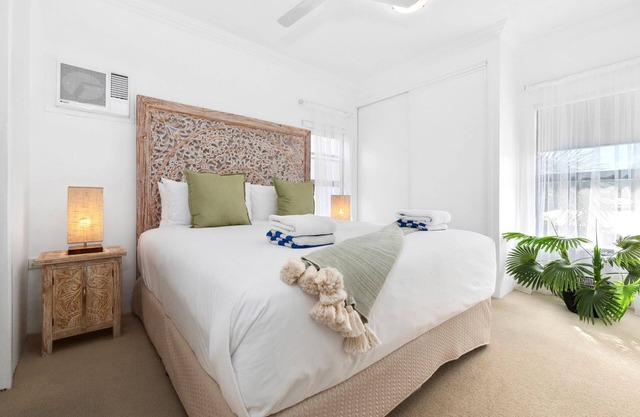 Oasis Cairns - Pool, Free Parking & Wifi