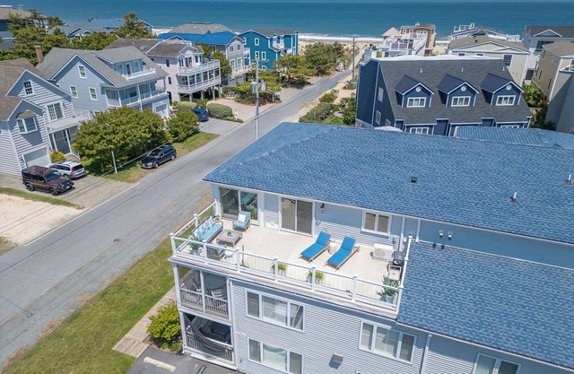 Ocean Block! Downtown Dewey Beach Penthouse with Ocean Views