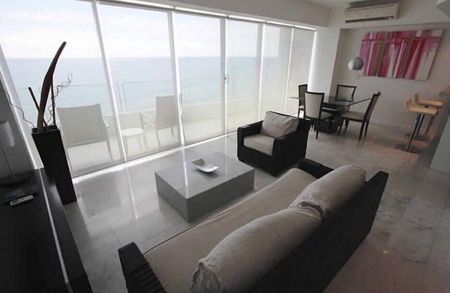 Ocean-Front 1BR Condo w Pool & Spa in Park Royal Mazatlan