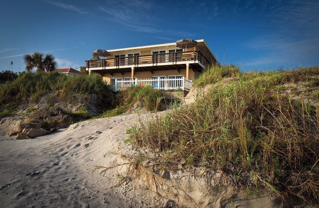 OCEAN FRONT ENTIRE HOUSE 4-Individual Units - Angel Inn the Sand PET FRIENDLY!