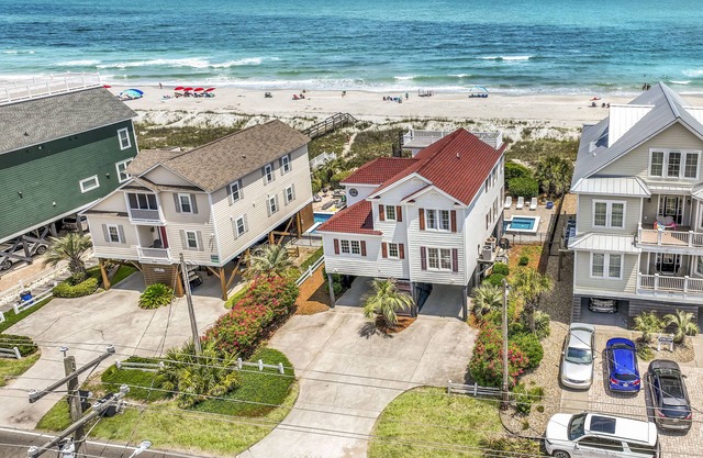 OCEAN FRONT LUXURY BEACH HOUSE WITH PRIVATE POOL