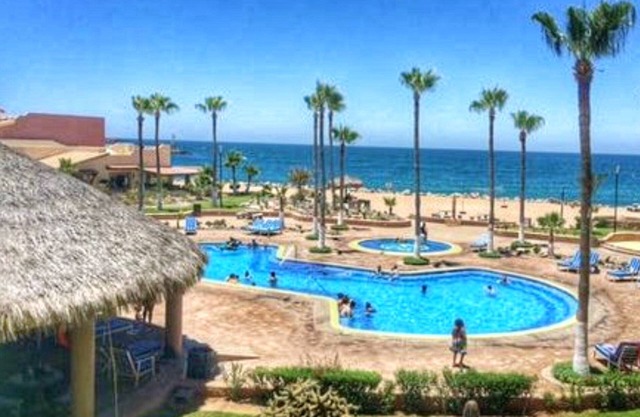 OCEAN FRONT Villa 3 KING Bedrooms, 3.5ba.! 1900sf! VIEWS! Sandy Beach!