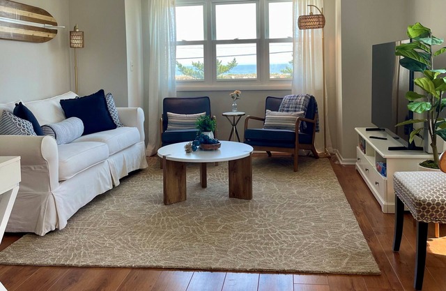 Ocean front with views from every window, walk to beach and dining!