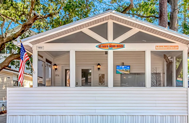 Ocean Lakes, Beach, Seasonal Waterpark, Indoor/Outdoor Pool, Arcade, Cafés, Golf