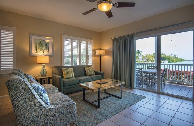 Ocean Paradise | Nature Center. Three Bedroom Private Villa