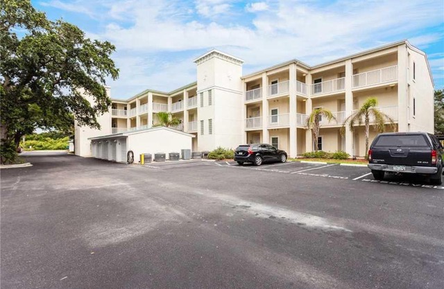 Ocean Reef 305 - Three Bedroom Condo